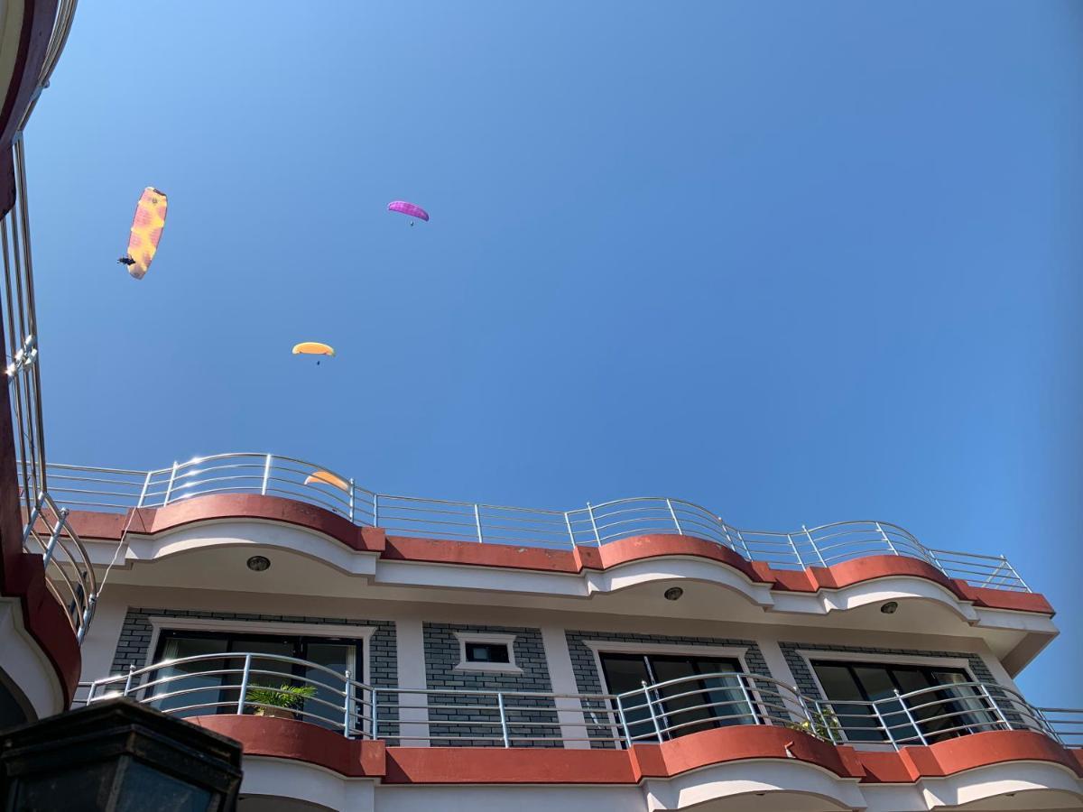 Hotel Pristine Himalaya Pokhara Esterno foto