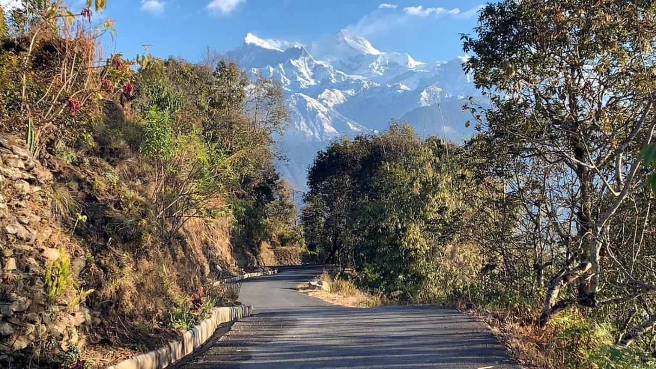 Hotel Pristine Himalaya Pokhara Esterno foto