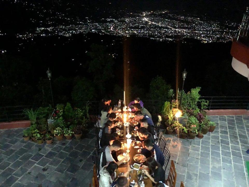 Hotel Pristine Himalaya Pokhara Esterno foto