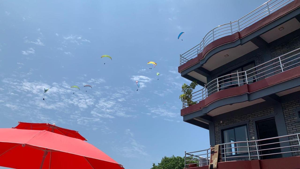 Hotel Pristine Himalaya Pokhara Esterno foto