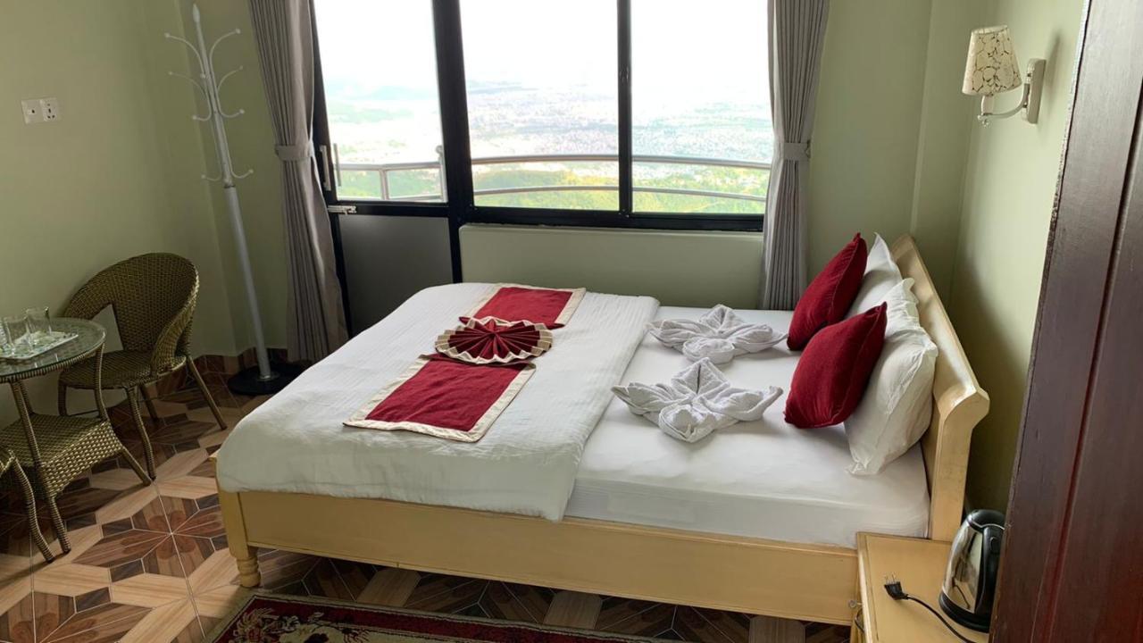 Hotel Pristine Himalaya Pokhara Esterno foto