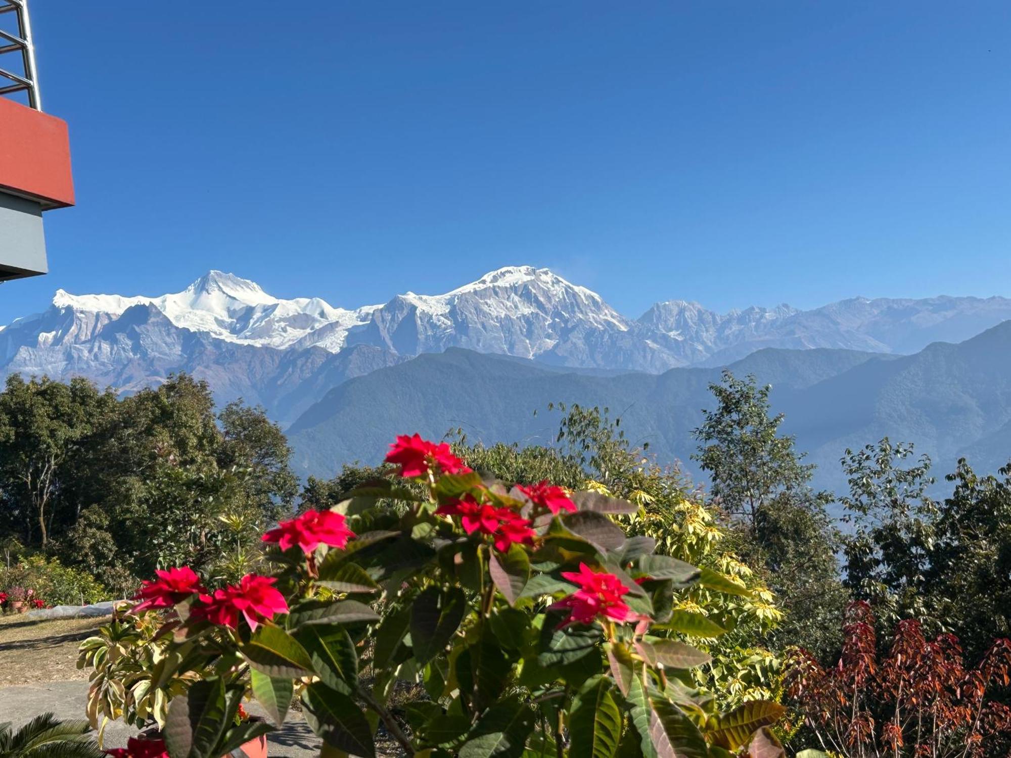 Hotel Pristine Himalaya Pokhara Esterno foto